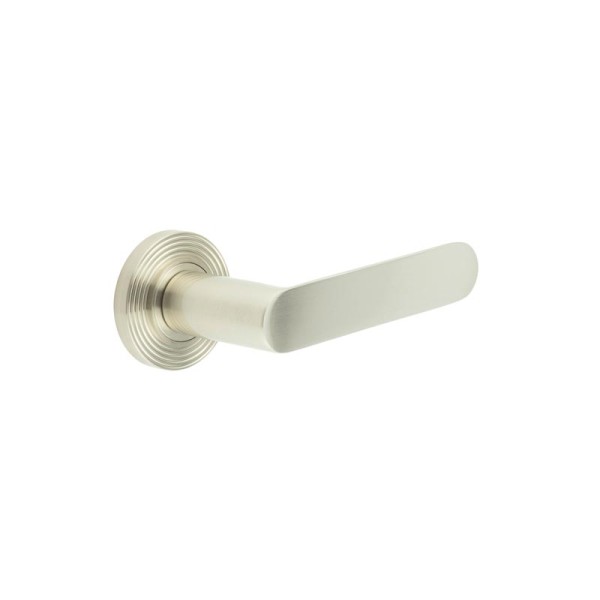 KENSINGTON LEVER HANDLE ON ROSE - (7 ROSE OPTIONS)